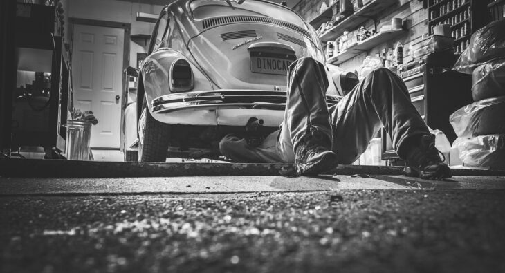 Jak szybko sprzedać auto w Pradze-Południe? Poznaj prosty sposób na ekspresowy skup samochodów!